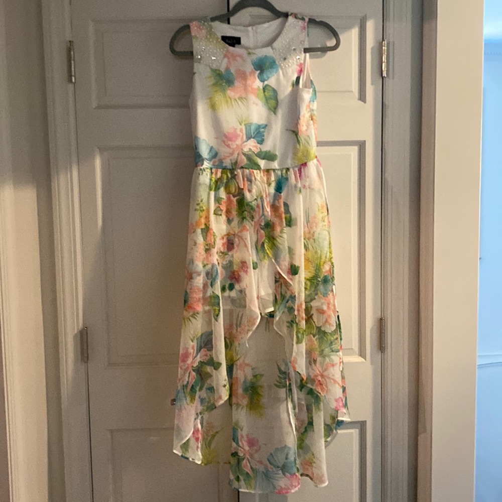 White with Floral Flowy Dress Size 16
